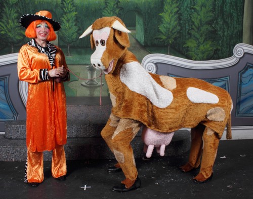 Panto Broxbourne: Dame with Cow