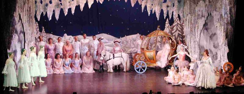 Cinderella's Coach Scene with Cast Pantomime Broxbourne 2003